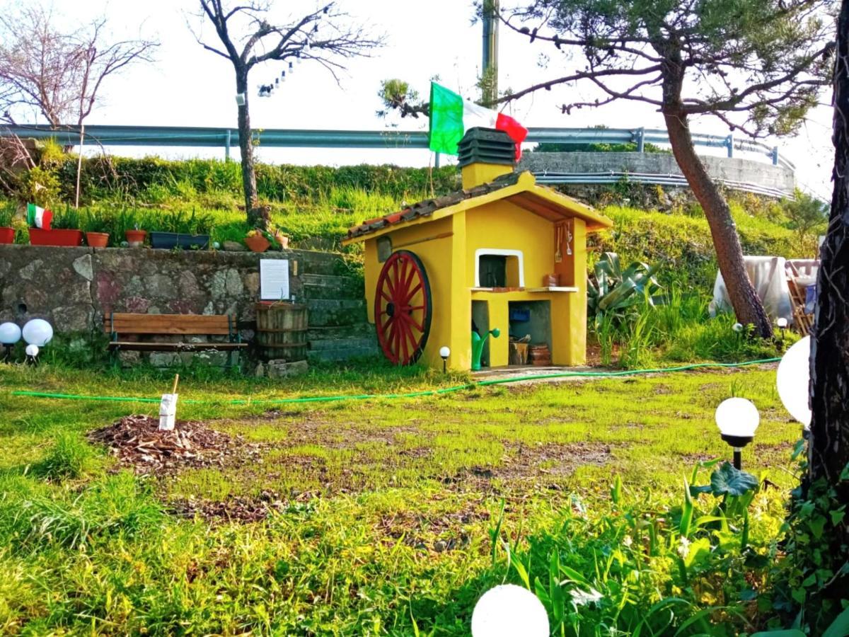 La Ginestra B&B Fosdinovo Bagian luar foto